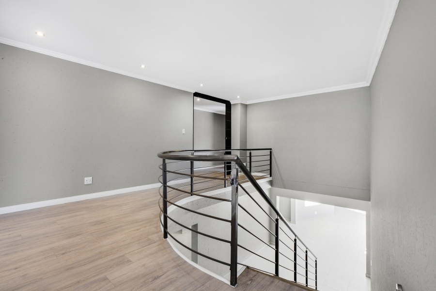 6 Bedroom Property for Sale in Bryanston Gauteng