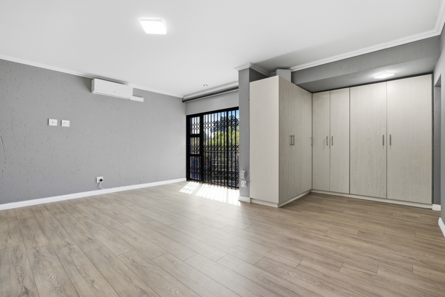 6 Bedroom Property for Sale in Bryanston Gauteng