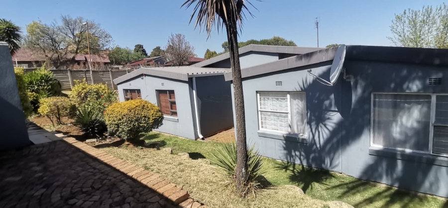 2 Bedroom Property for Sale in Naturena Gauteng