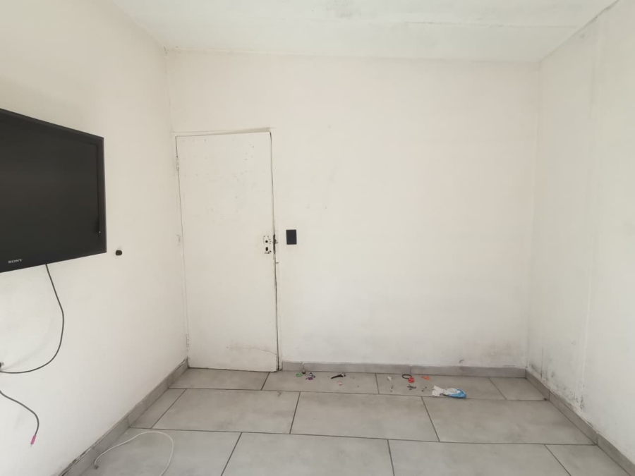 2 Bedroom Property for Sale in Naturena Gauteng
