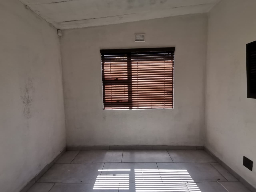2 Bedroom Property for Sale in Naturena Gauteng