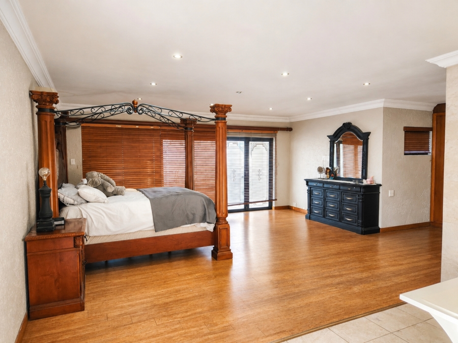 5 Bedroom Property for Sale in Centurion Golf Estate Gauteng