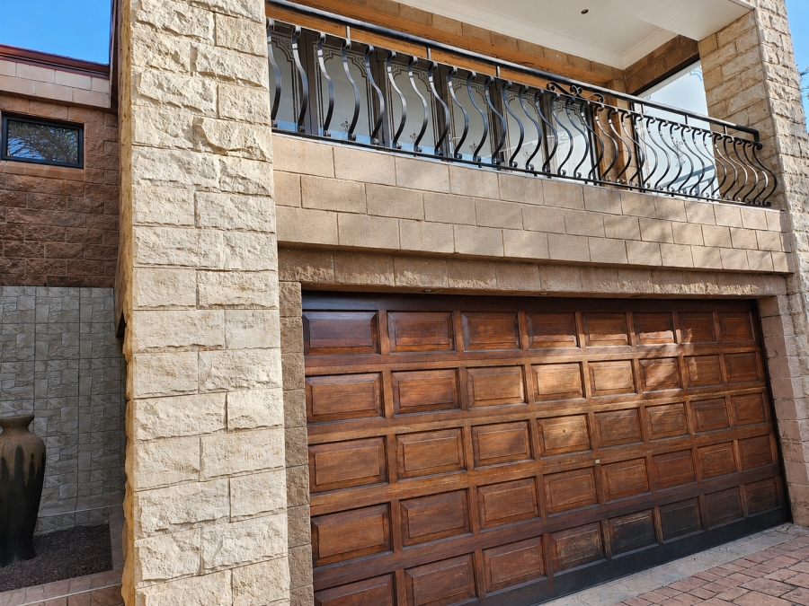 5 Bedroom Property for Sale in Centurion Golf Estate Gauteng