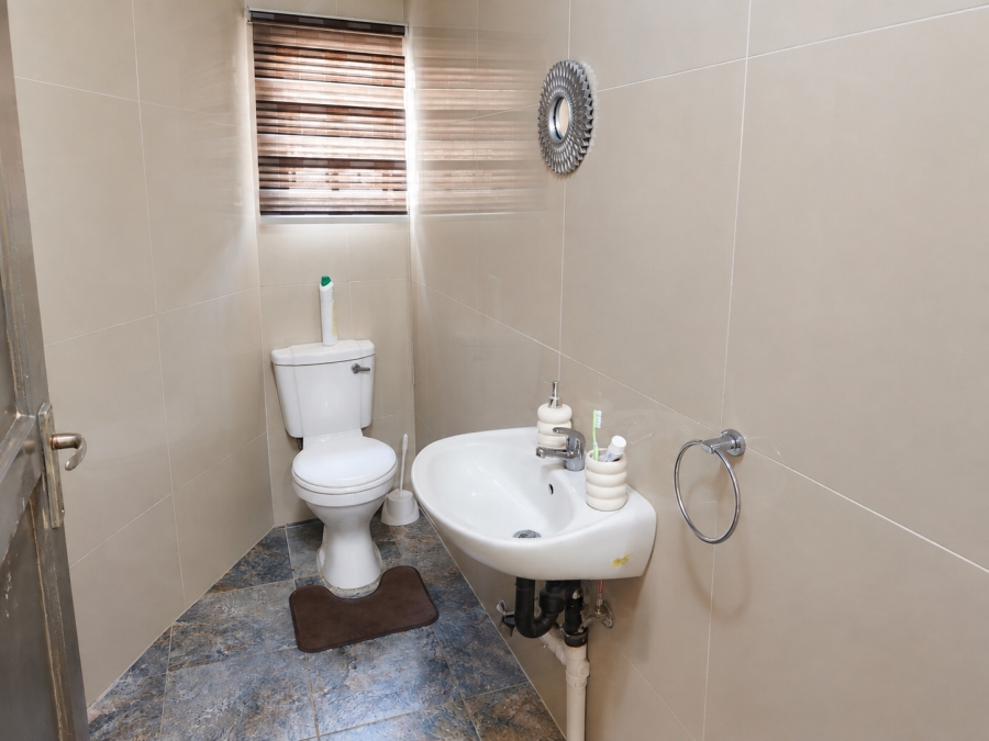 To Let 1 Bedroom Property for Rent in Doringkloof Gauteng