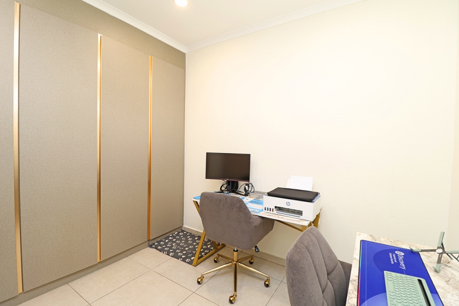 2 Bedroom Property for Sale in Greenstone Hill Gauteng