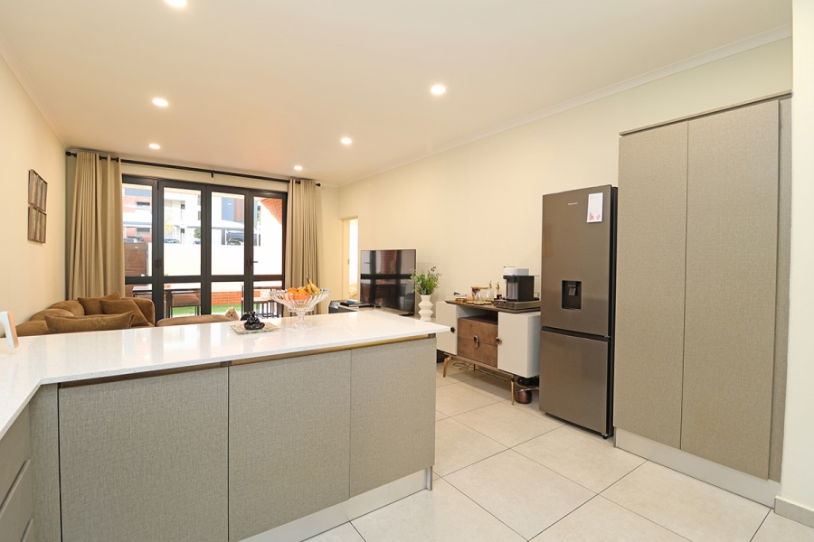 2 Bedroom Property for Sale in Greenstone Hill Gauteng