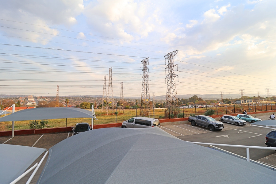 2 Bedroom Property for Sale in Greenstone Hill Gauteng