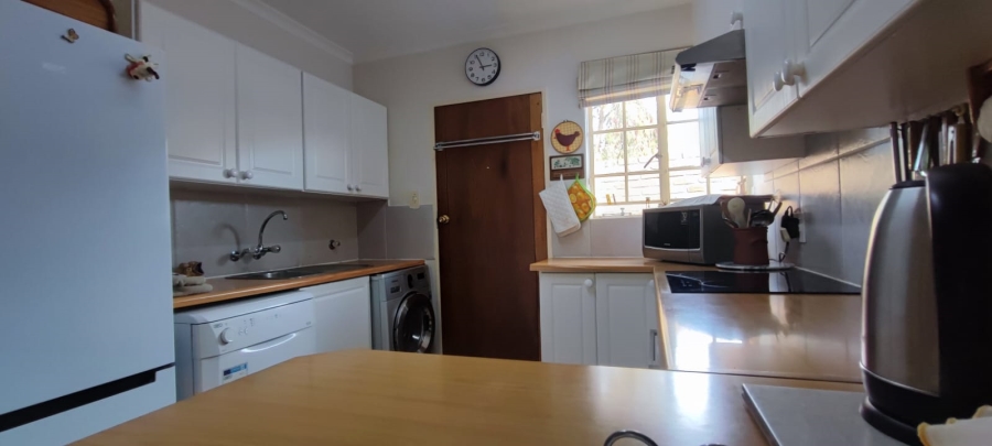 2 Bedroom Property for Sale in Rooihuiskraal North Gauteng
