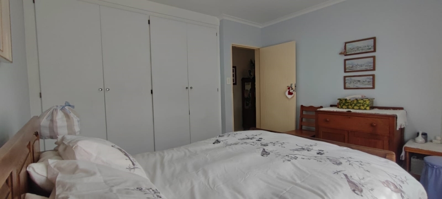 2 Bedroom Property for Sale in Rooihuiskraal North Gauteng