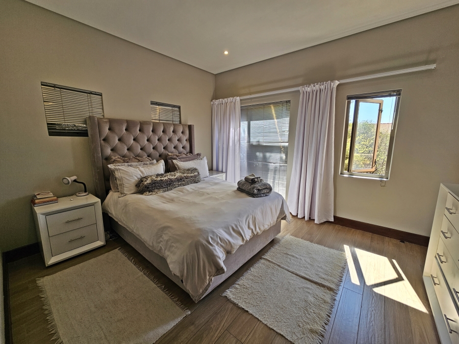 To Let 2 Bedroom Property for Rent in Midstream Estate Gauteng