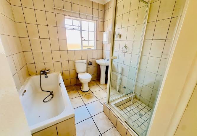 2 Bedroom Property for Sale in Comet Gauteng