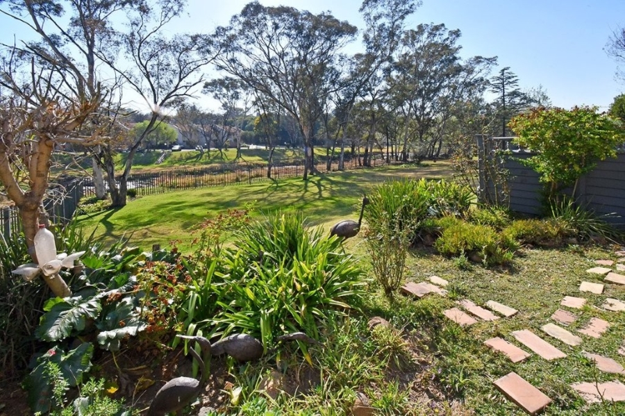 To Let 3 Bedroom Property for Rent in Corlett Gardens Gauteng