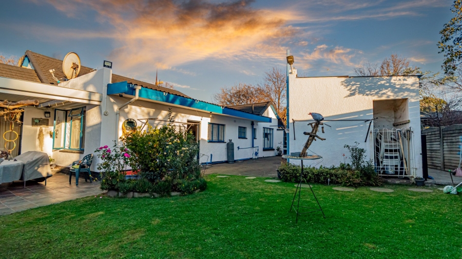4 Bedroom Property for Sale in Raceview Gauteng