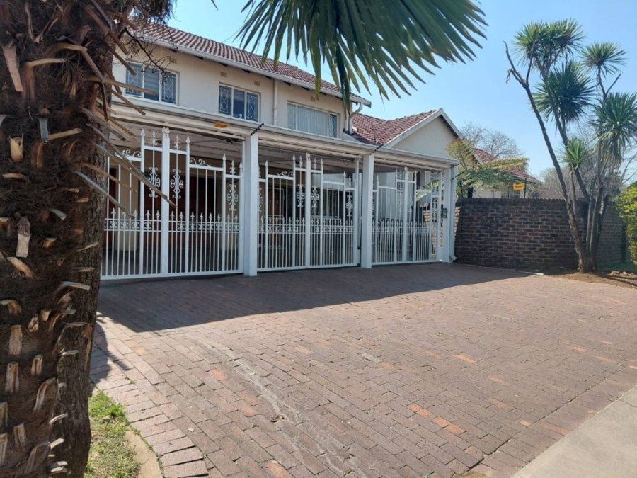4 Bedroom Property for Sale in Eden Glen Gauteng