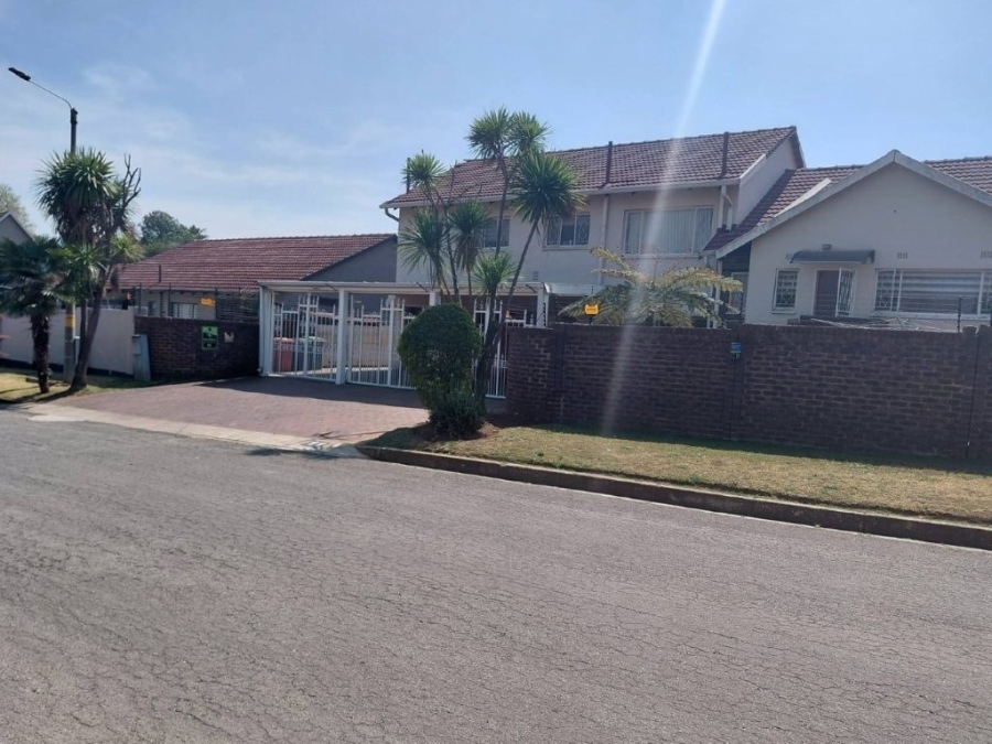 4 Bedroom Property for Sale in Eden Glen Gauteng