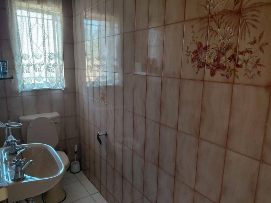 4 Bedroom Property for Sale in Eden Glen Gauteng
