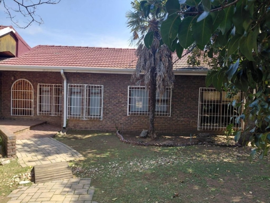 4 Bedroom Property for Sale in Eden Glen Gauteng