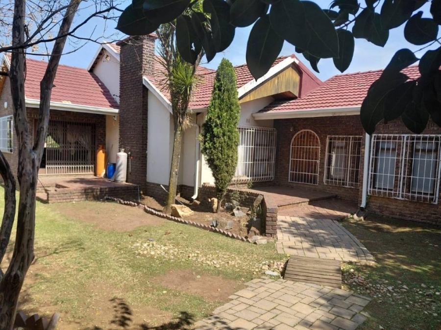 4 Bedroom Property for Sale in Eden Glen Gauteng