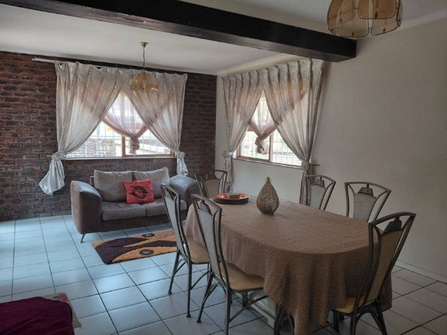4 Bedroom Property for Sale in Eden Glen Gauteng