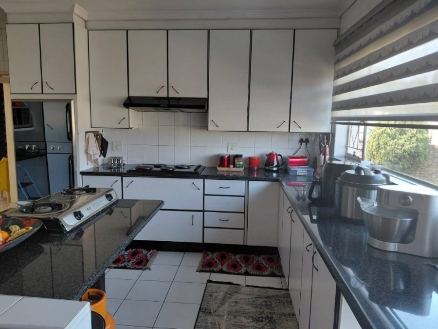 4 Bedroom Property for Sale in Eden Glen Gauteng