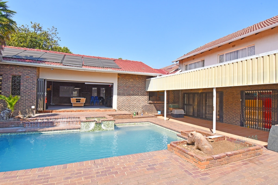 To Let 4 Bedroom Property for Rent in Eden Glen Gauteng
