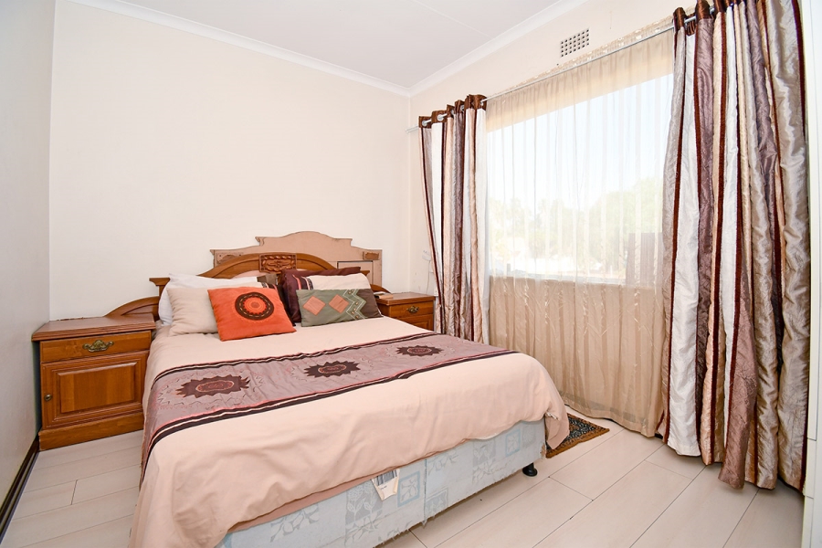 To Let 4 Bedroom Property for Rent in Eden Glen Gauteng