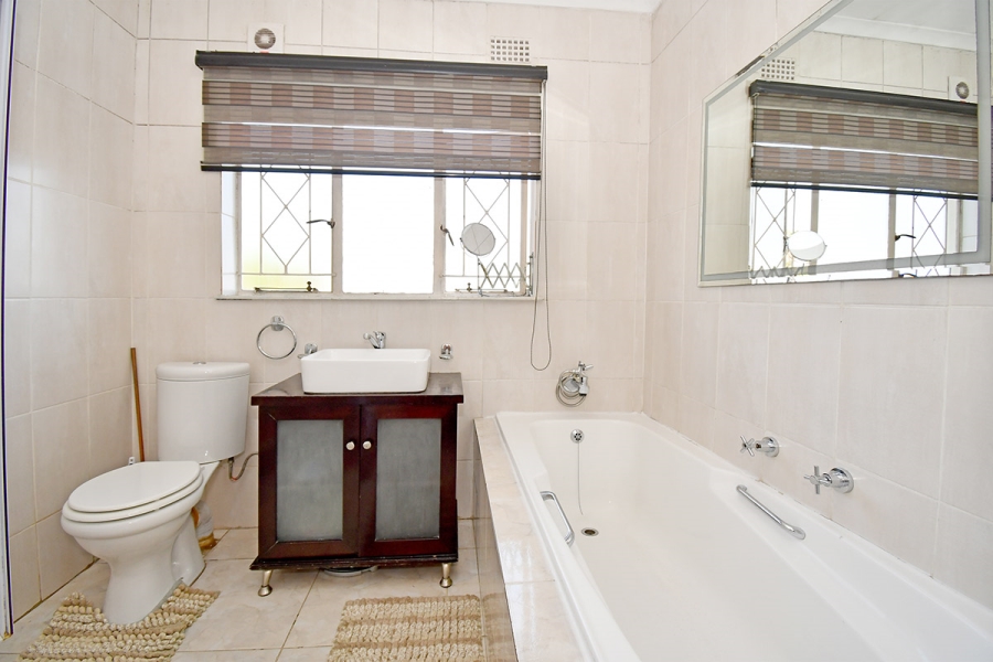 To Let 4 Bedroom Property for Rent in Eden Glen Gauteng