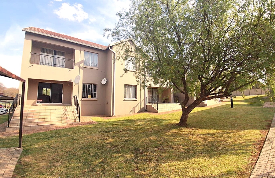 1 Bedroom Property for Sale in Willowbrook Gauteng