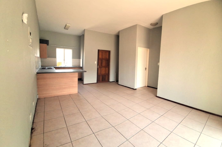 1 Bedroom Property for Sale in Willowbrook Gauteng