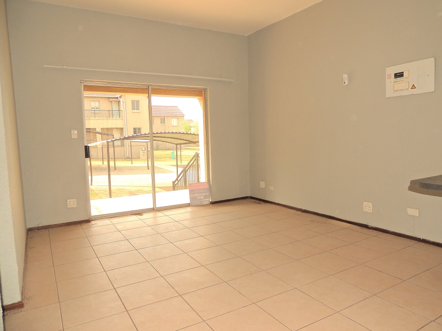 1 Bedroom Property for Sale in Willowbrook Gauteng