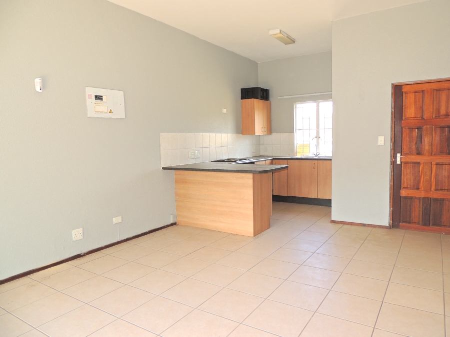 1 Bedroom Property for Sale in Willowbrook Gauteng