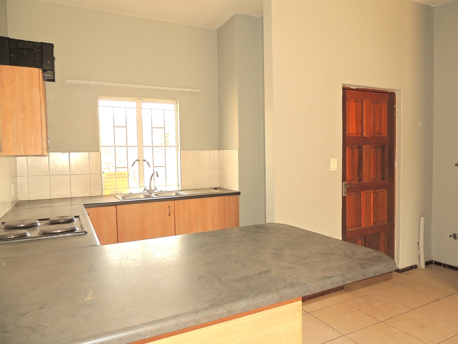 1 Bedroom Property for Sale in Willowbrook Gauteng
