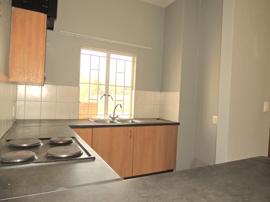 1 Bedroom Property for Sale in Willowbrook Gauteng