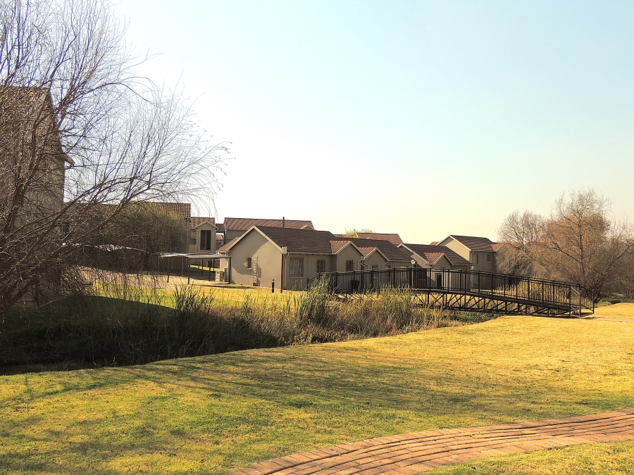 1 Bedroom Property for Sale in Willowbrook Gauteng