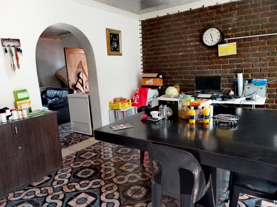 3 Bedroom Property for Sale in Brackendowns Gauteng