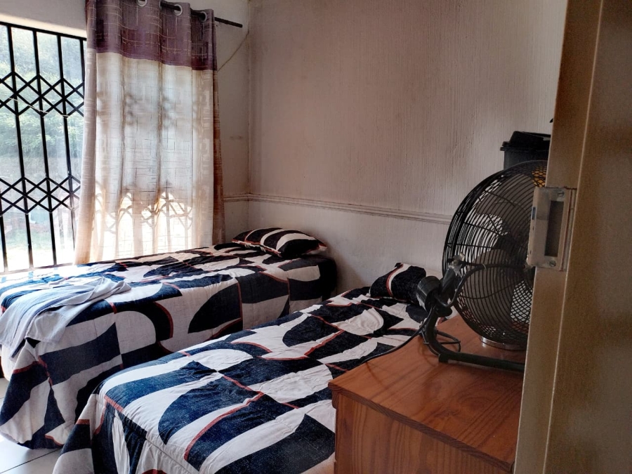 3 Bedroom Property for Sale in Brackendowns Gauteng