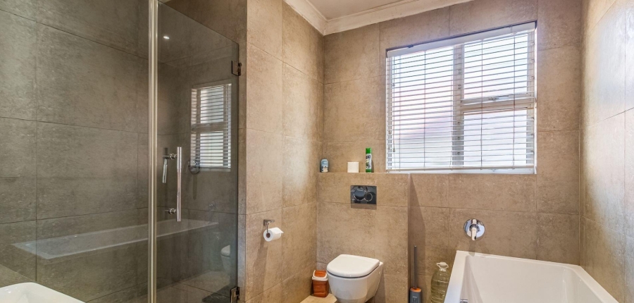 6 Bedroom Property for Sale in Bedfordview Gauteng
