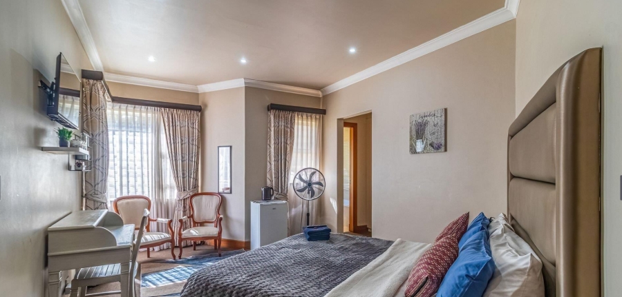 6 Bedroom Property for Sale in Bedfordview Gauteng