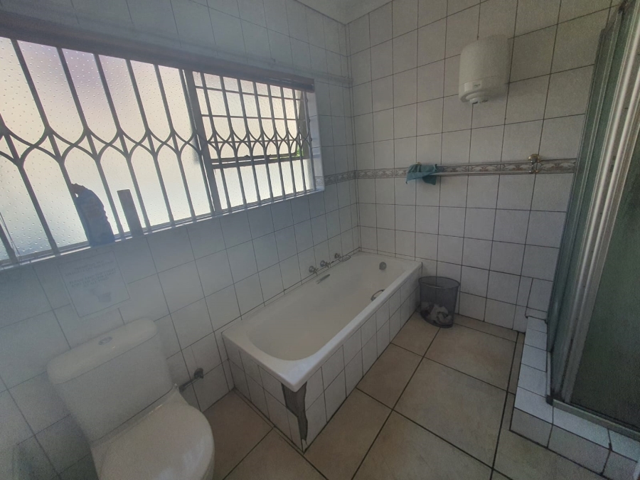 Commercial Property for Sale in Brackenhurst Gauteng
