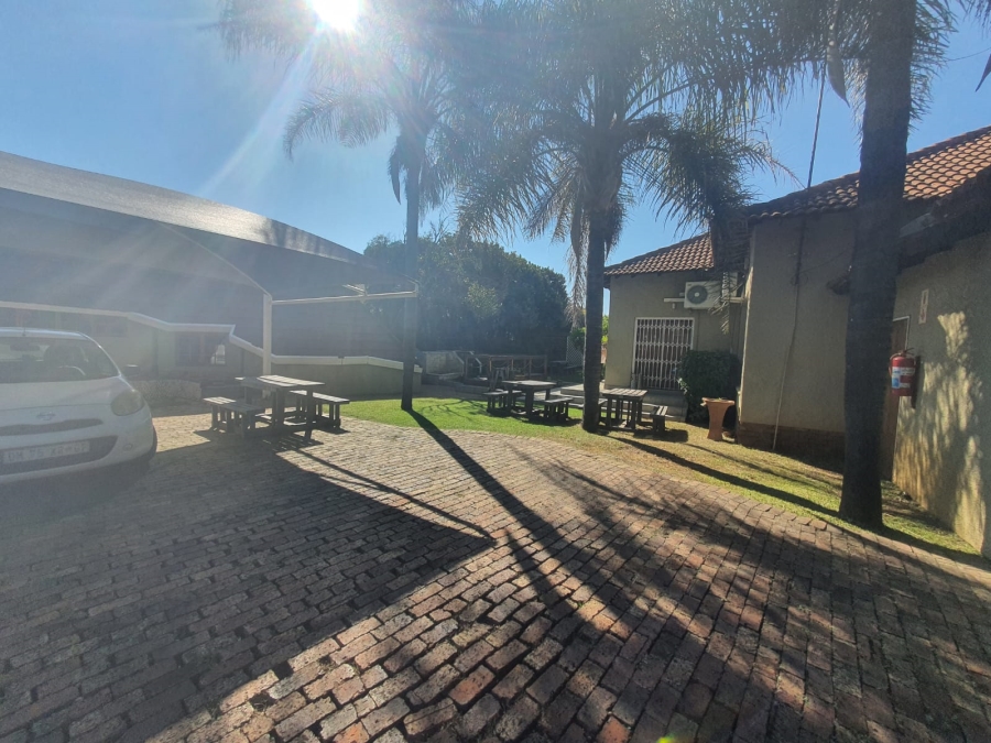 Commercial Property for Sale in Brackenhurst Gauteng