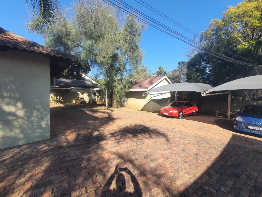 Commercial Property for Sale in Brackenhurst Gauteng