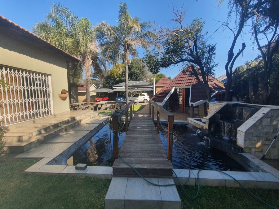Commercial Property for Sale in Brackenhurst Gauteng