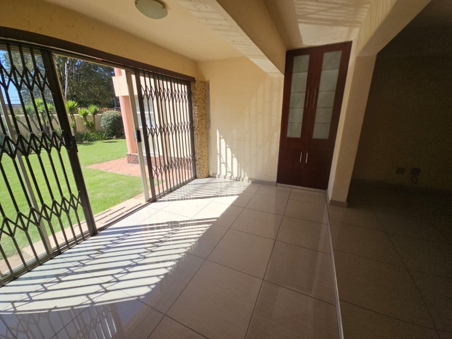 To Let 3 Bedroom Property for Rent in Lambton Gauteng