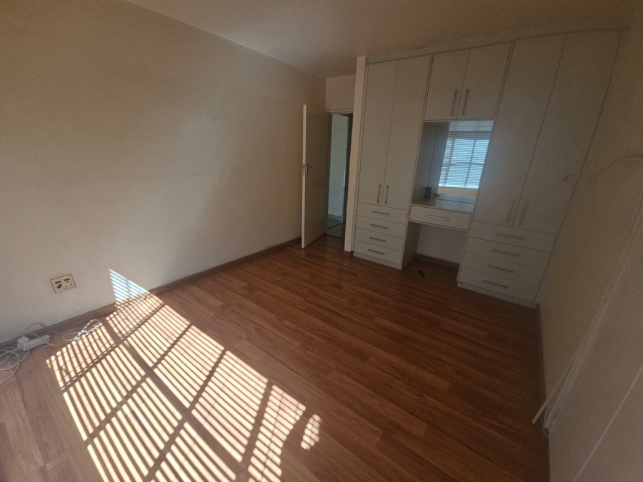 To Let 3 Bedroom Property for Rent in Lambton Gauteng