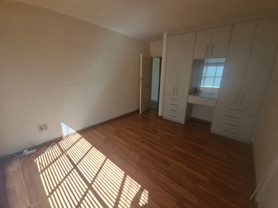 To Let 3 Bedroom Property for Rent in Lambton Gauteng