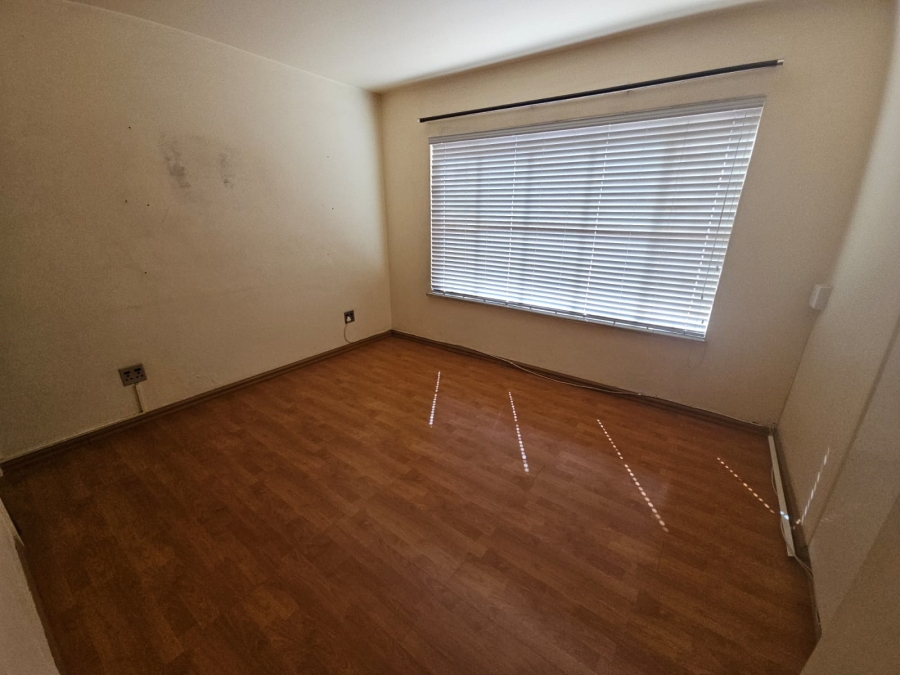 To Let 3 Bedroom Property for Rent in Lambton Gauteng