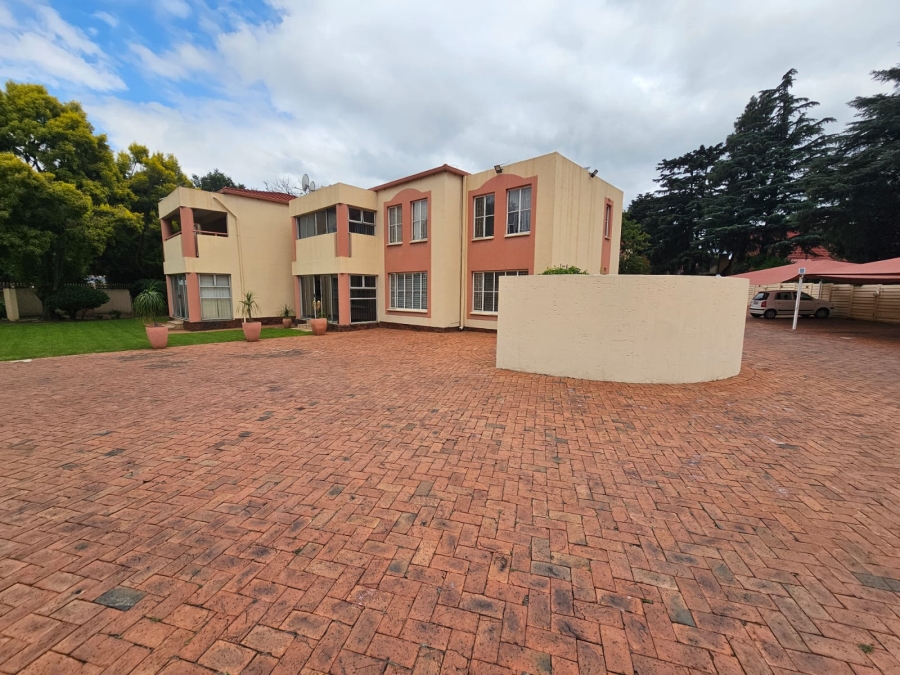 To Let 3 Bedroom Property for Rent in Lambton Gauteng