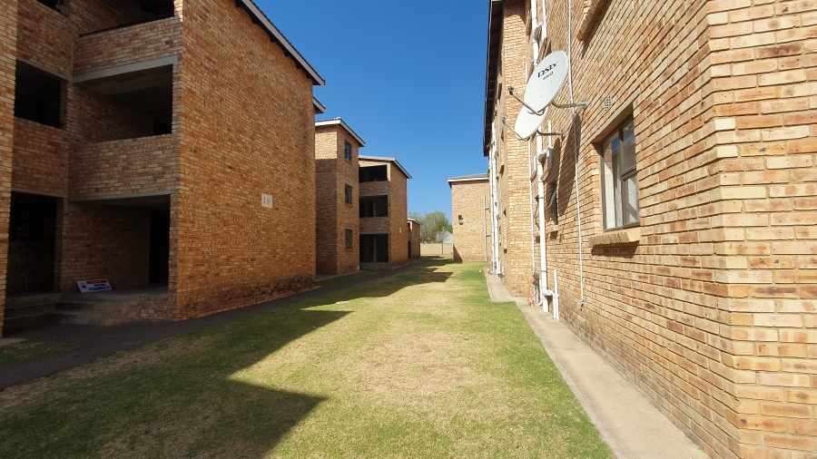 3 Bedroom Property for Sale in Albertsdal Gauteng