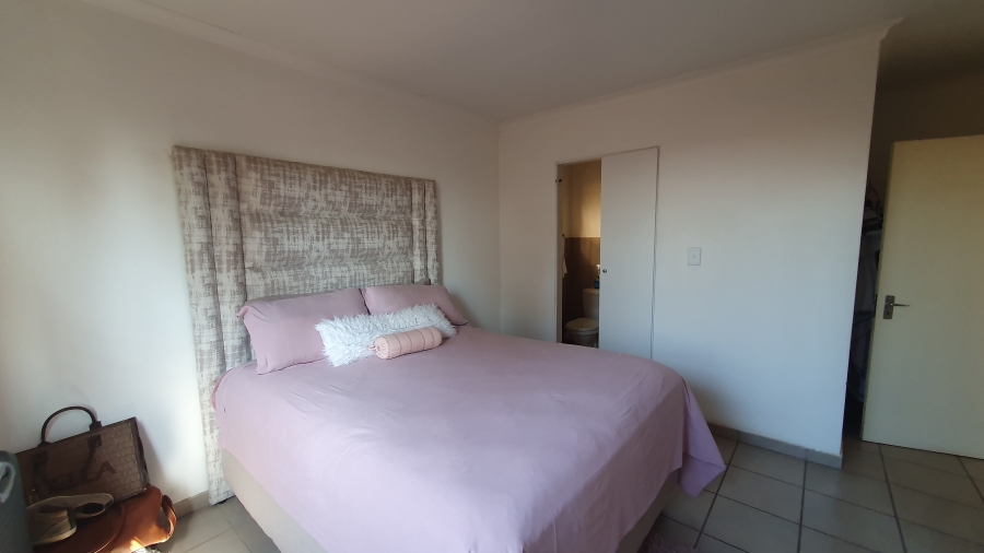 3 Bedroom Property for Sale in Albertsdal Gauteng