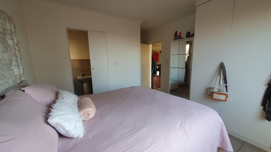 3 Bedroom Property for Sale in Albertsdal Gauteng